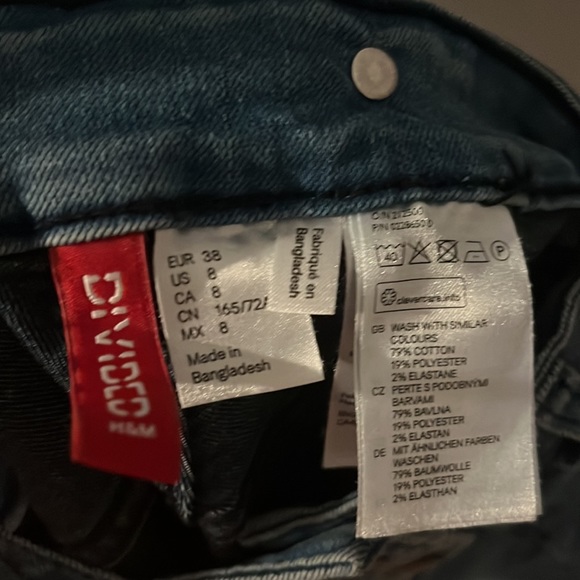 Divided overalls - Picture 2 of 2